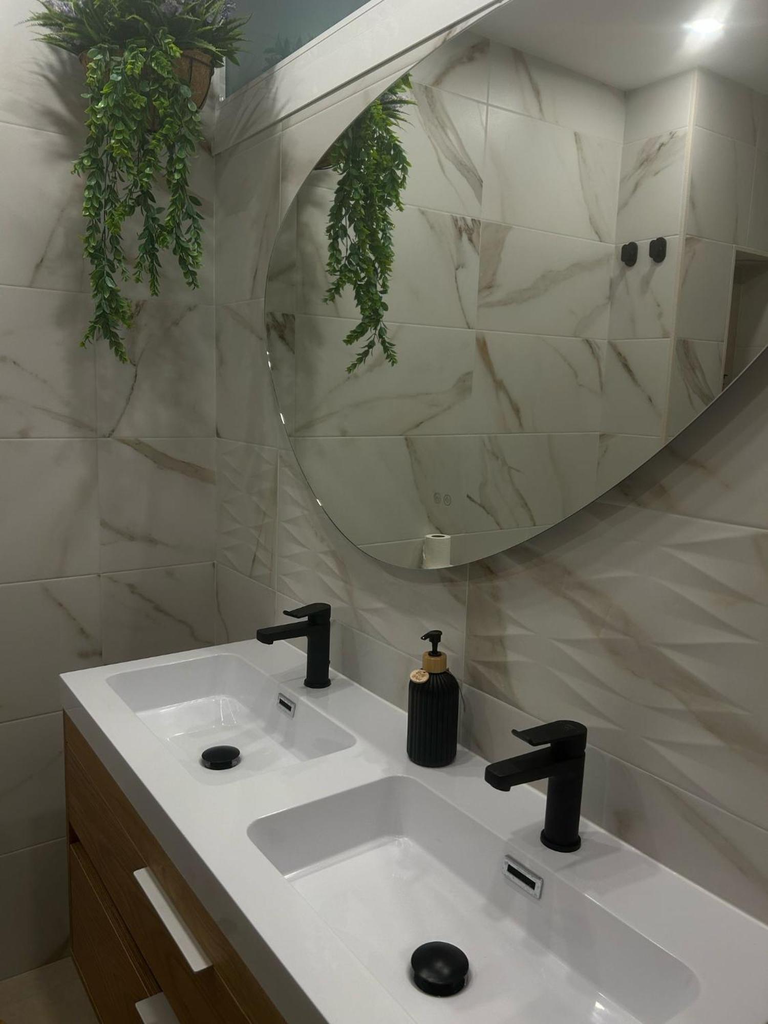 Primera Linea De Playa Paseo Maritimo Perla 5 Appartement Fuengirola