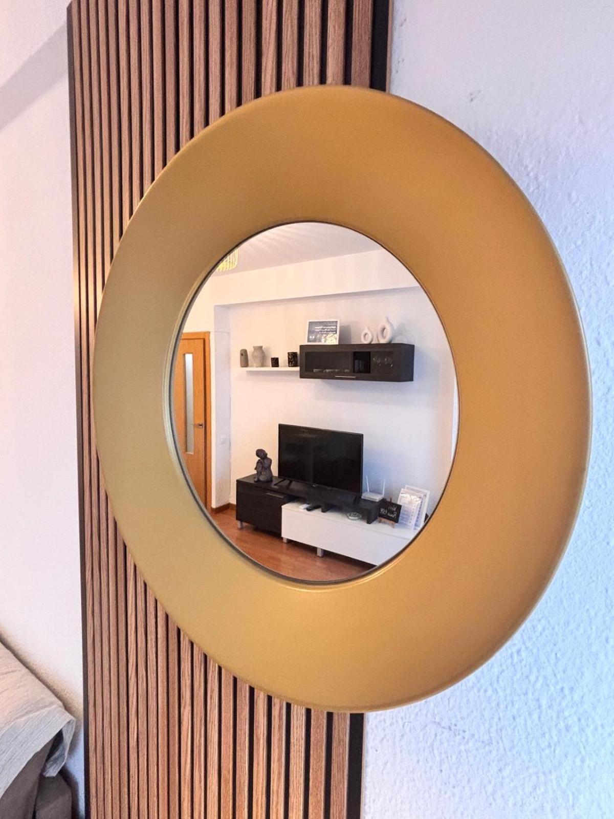 Apartment Primera Linea De Playa Paseo Maritimo Perla 5 *